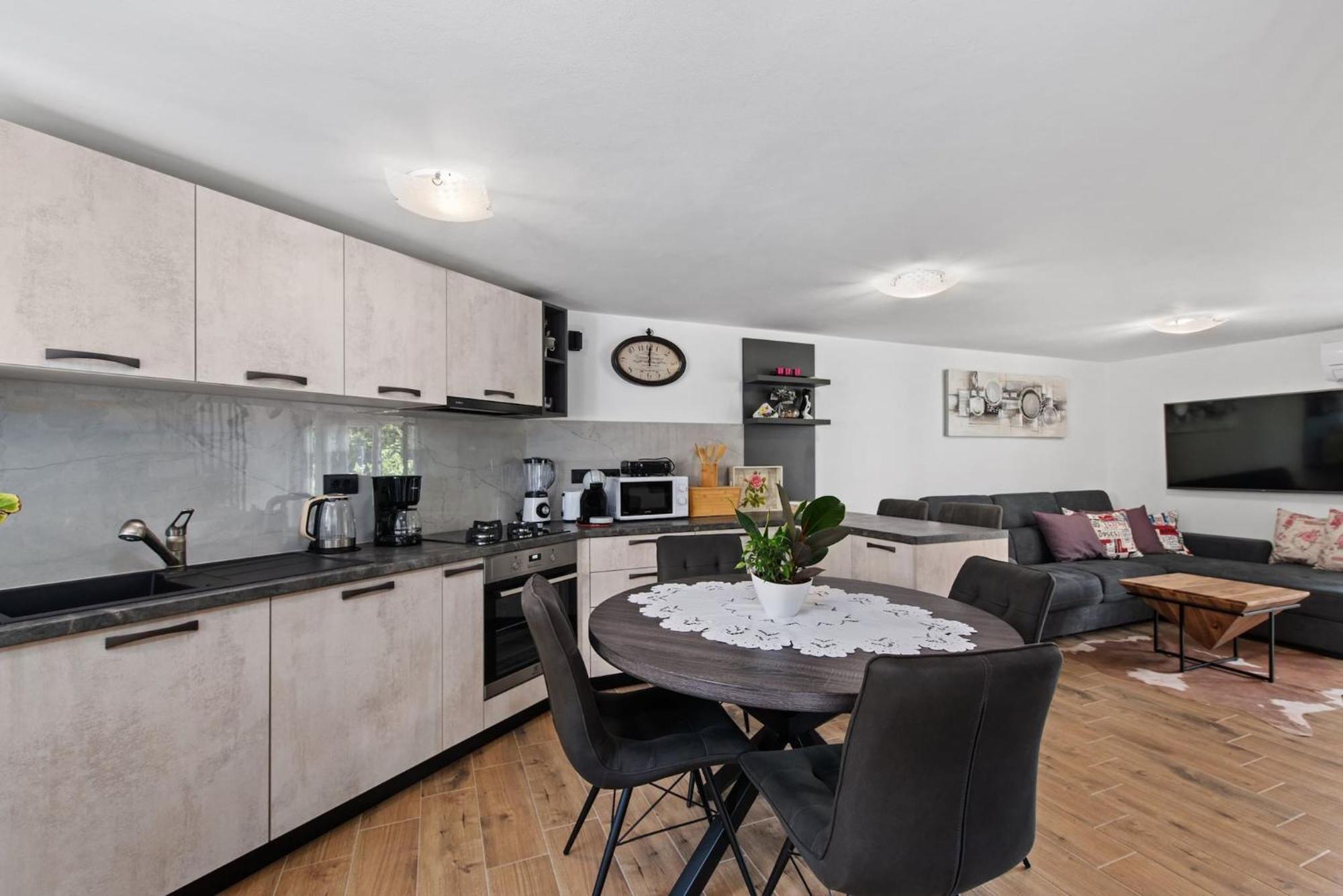 Holiday Home Sea เปรมันตูรา ภายนอก รูปภาพ